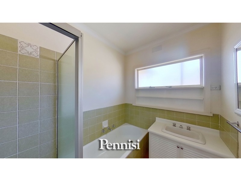 1/52 Rosehill Road, Niddrie VIC 3042