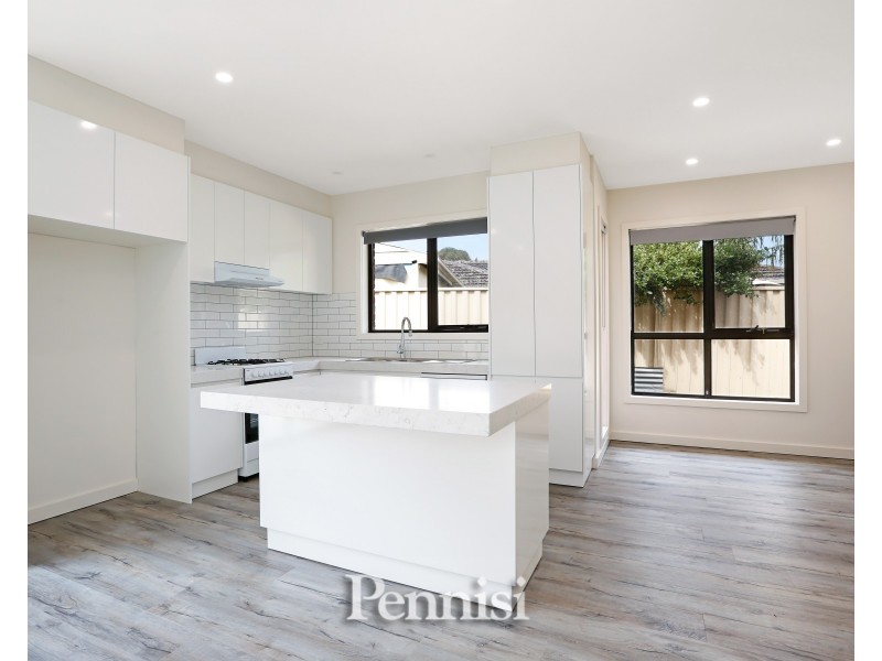 2/4 Elba Place, Keilor Downs VIC 3038