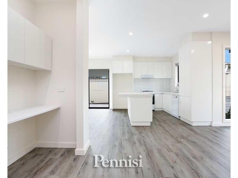 2/4 Elba Place, Keilor Downs VIC 3038