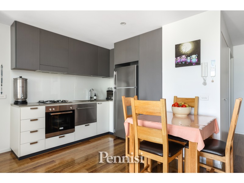 216/71 Henry Street, Kensington VIC 3031