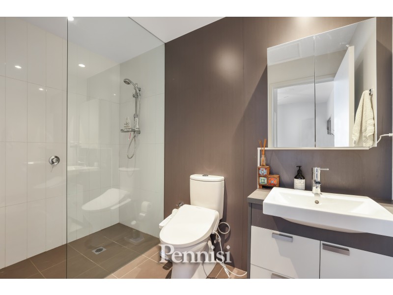 216/71 Henry Street, Kensington VIC 3031