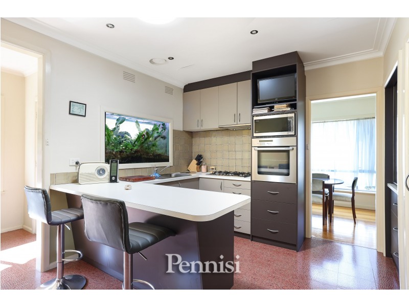 3 Byron Avenue, Keilor East VIC 3033