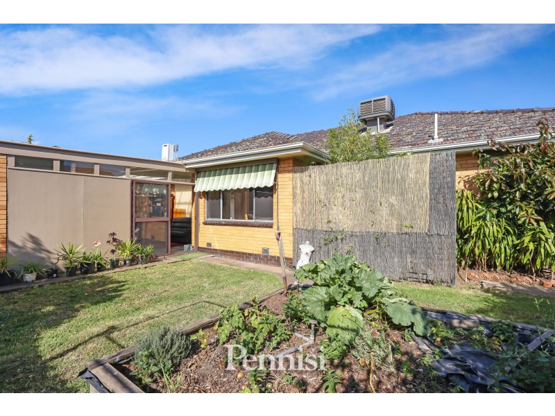 3 Byron Avenue, Keilor East VIC 3033
