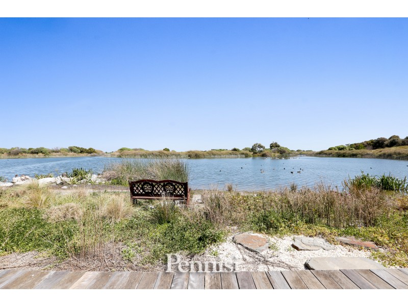 2 Sunset Drive, Williamstown VIC 3016