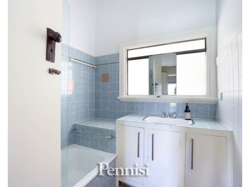 19 Gilbertson Street, Essendon VIC 3040