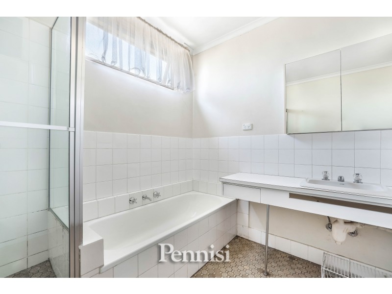 9/101 Glass Street, Essendon VIC 3040