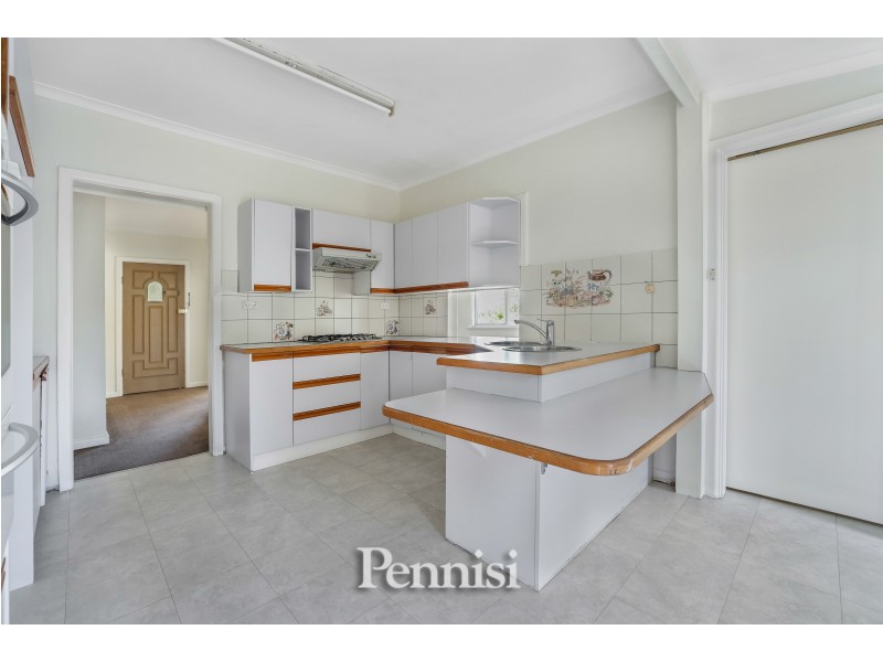 1 McKenna Street, Avondale Heights VIC 3034