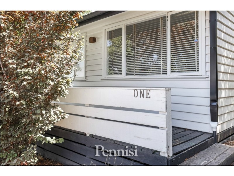 1 McKenna Street, Avondale Heights VIC 3034