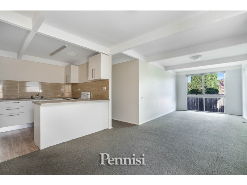 3/112 Hoffmans Road, Essendon VIC 3040