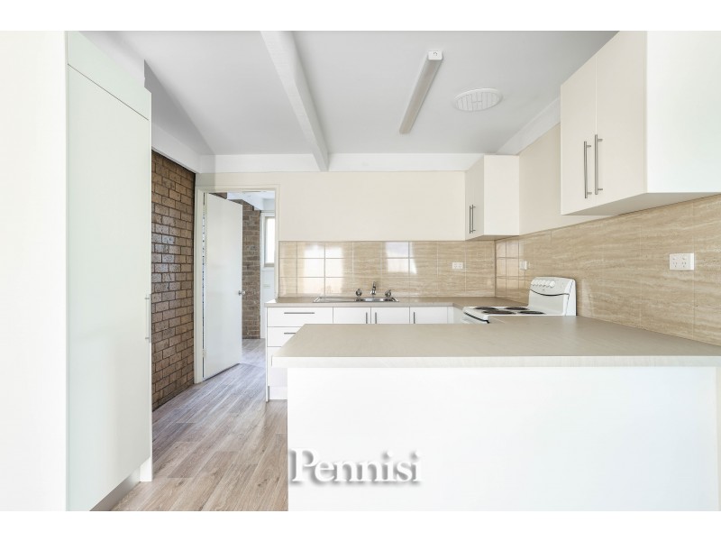 3/112 Hoffmans Road, Essendon VIC 3040