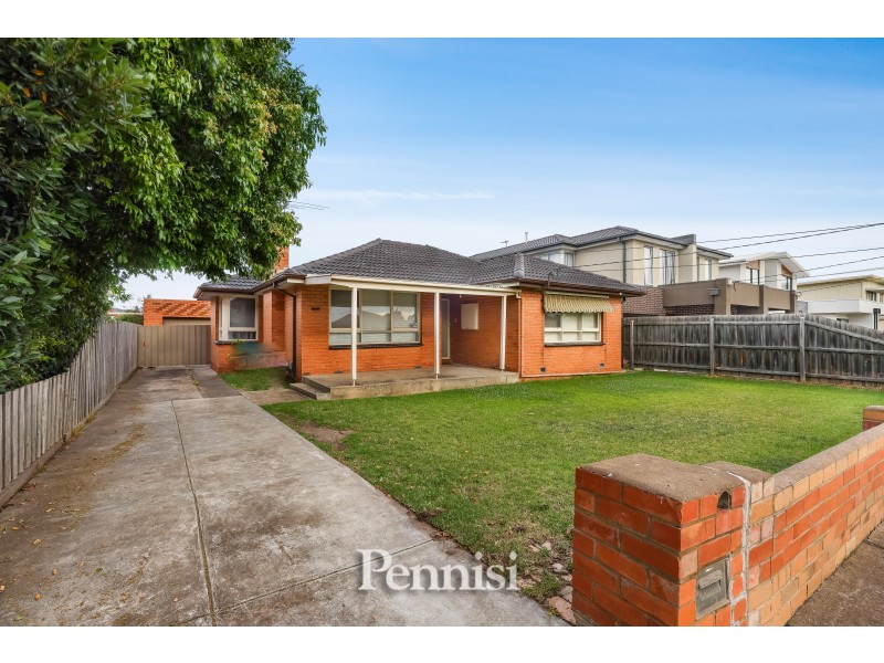 12 Dumas Avenue, Avondale Heights VIC 3034