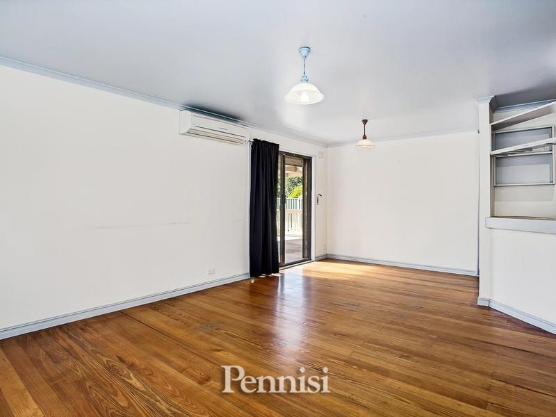 8 Wimmera Crescent, Keilor Downs VIC 3038