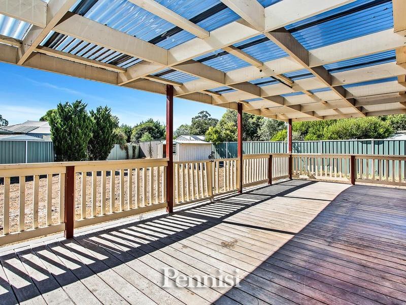 8 Wimmera Crescent, Keilor Downs VIC 3038