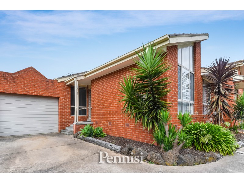 2/1 Sylvester Street, Oak Park VIC 3046
