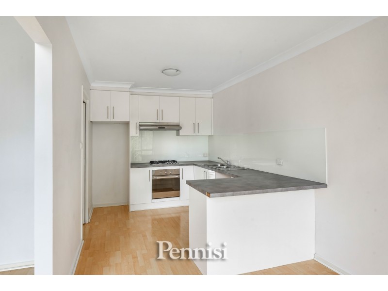 2/1 Sylvester Street, Oak Park VIC 3046