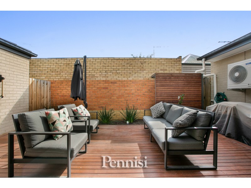 2/85 Bowes Avenue, Airport West VIC 3042
