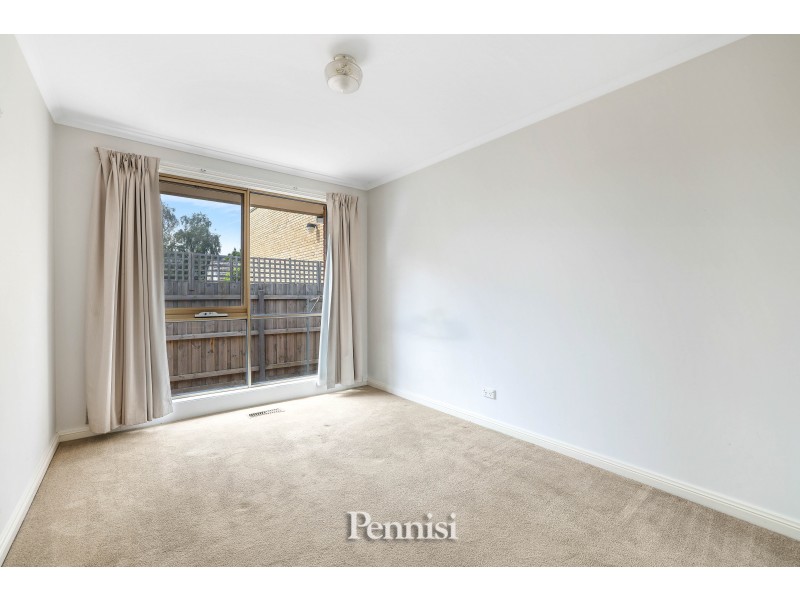 4/33 Grice Crescent, Essendon VIC 3040