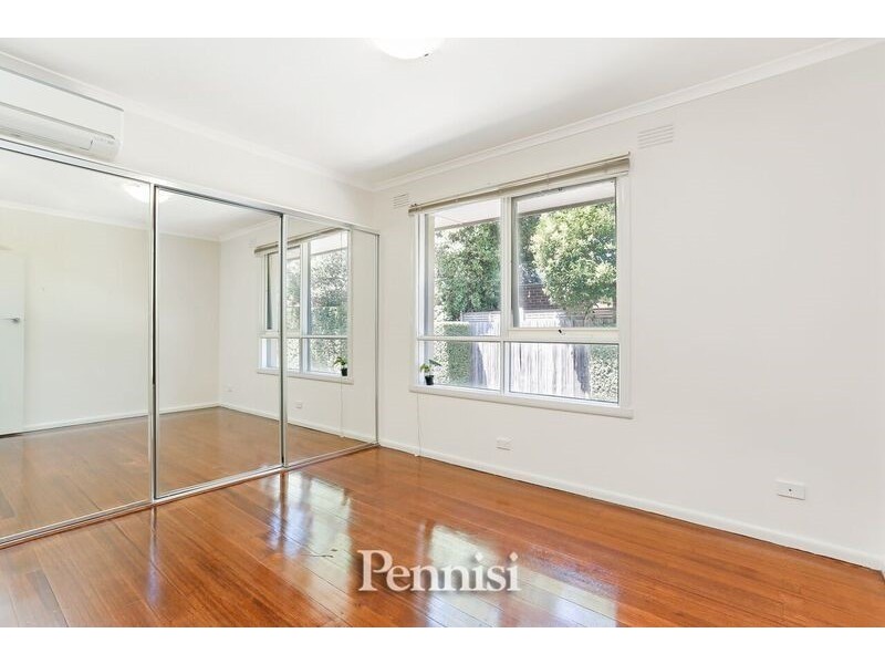 2/8 Keam Street, Essendon VIC 3040