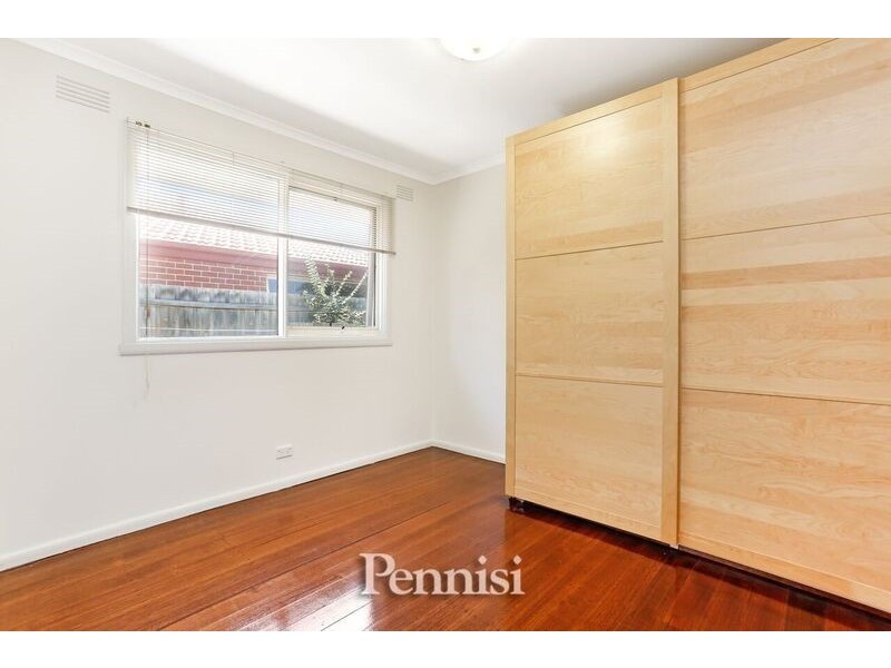 2/8 Keam Street, Essendon VIC 3040