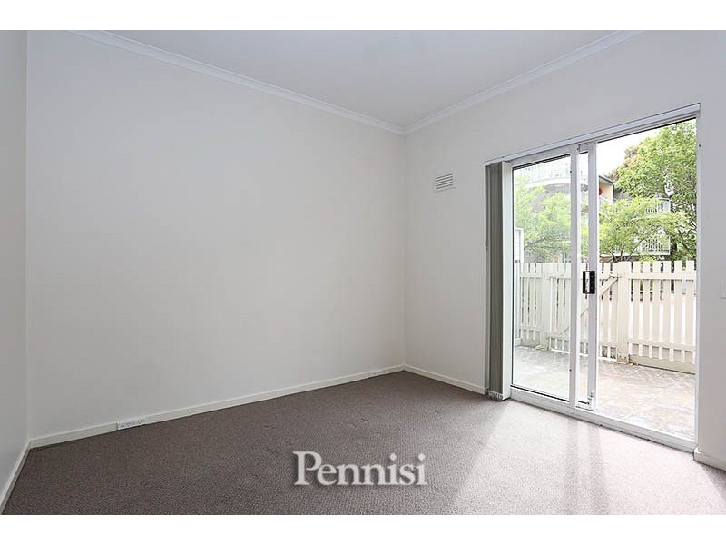 1/1068 Lygon Street, Carlton North VIC 3054