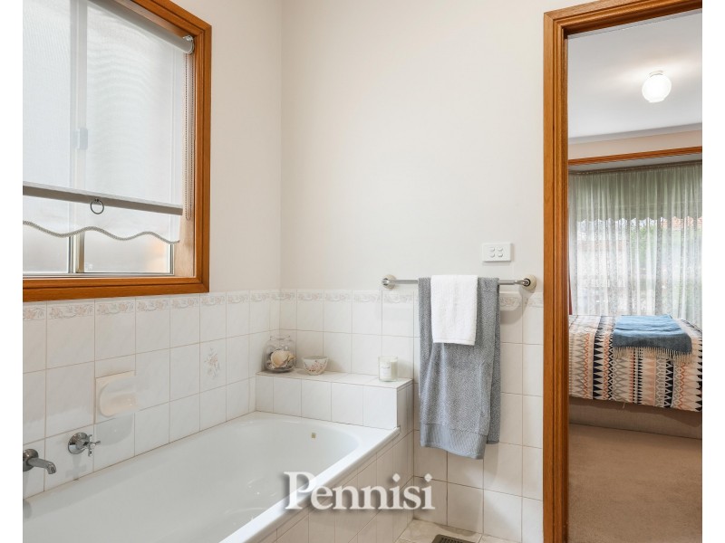 30a Deakin Street, Essendon VIC 3040