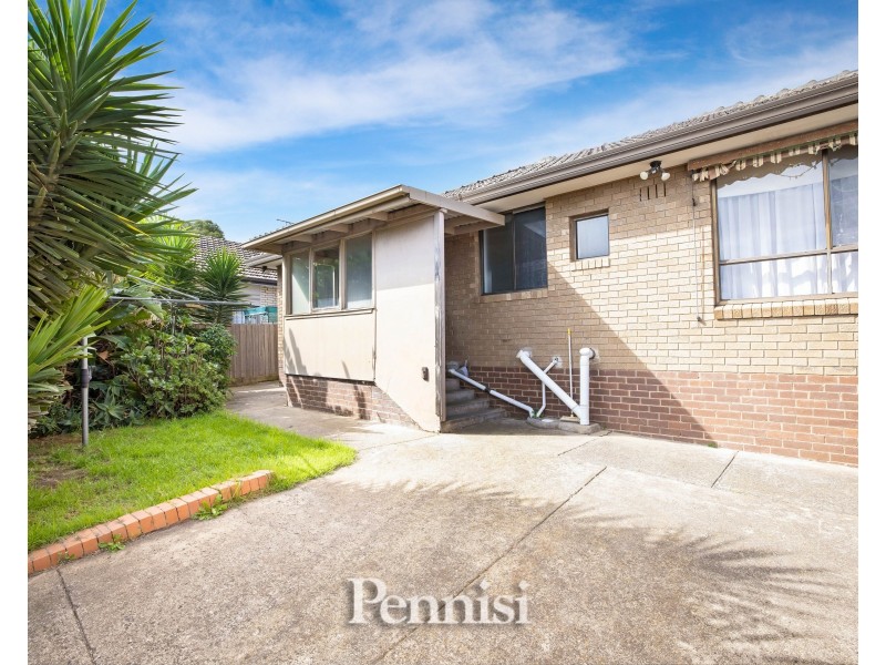 69 Barbara Crescent, Avondale Heights VIC 3034