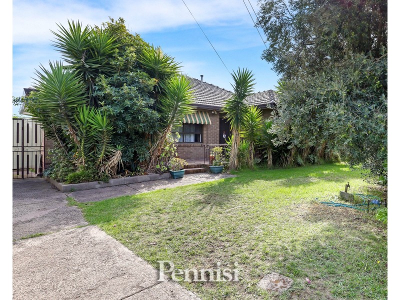 69 Barbara Crescent, Avondale Heights VIC 3034
