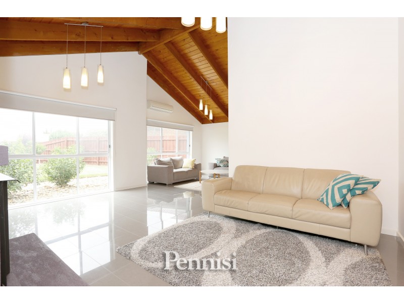 2 Owen Close, Keilor Downs VIC 3038