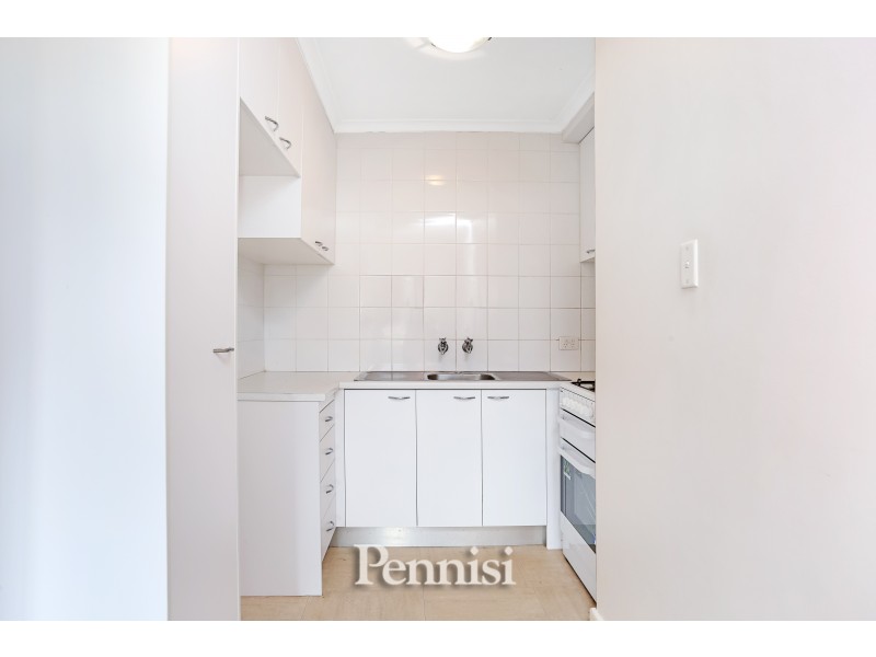 28/44 Fletcher Street, Essendon VIC 3040