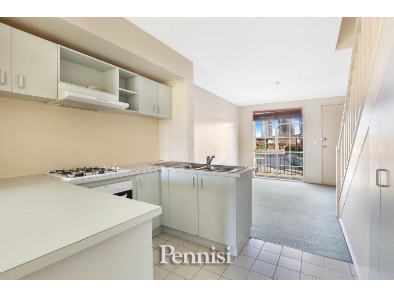 13/2 Ballarat Road, Footscray VIC 3011