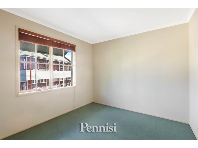 13/2 Ballarat Road, Footscray VIC 3011