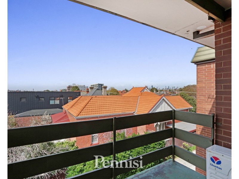 9/8 Chaucer Street, Moonee Ponds VIC 3039