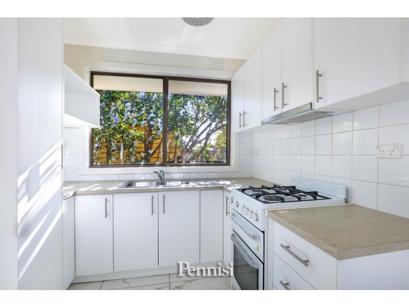 2/77 Rose Street, Brunswick VIC 3056