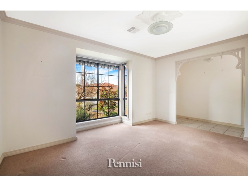 1/61 Deakin Street, Essendon VIC 3040