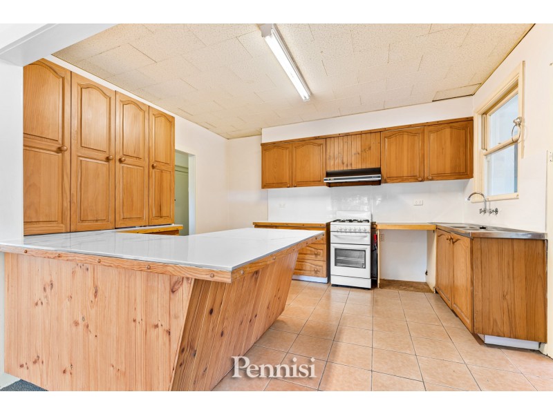 27 Orange Grove, Essendon North VIC 3041