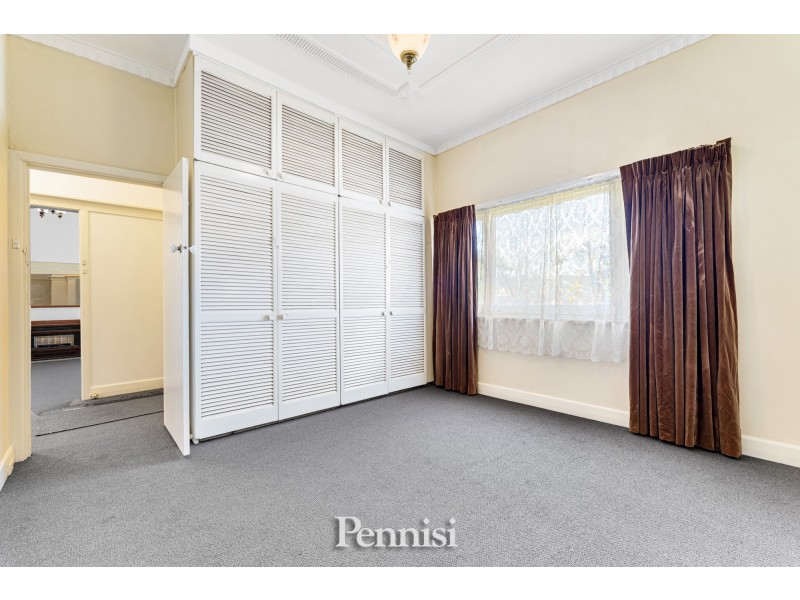 27 Orange Grove, Essendon North VIC 3041
