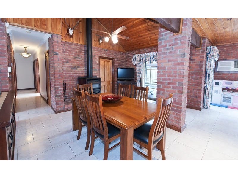 10 Rudstone Bend, Greenvale VIC 3059