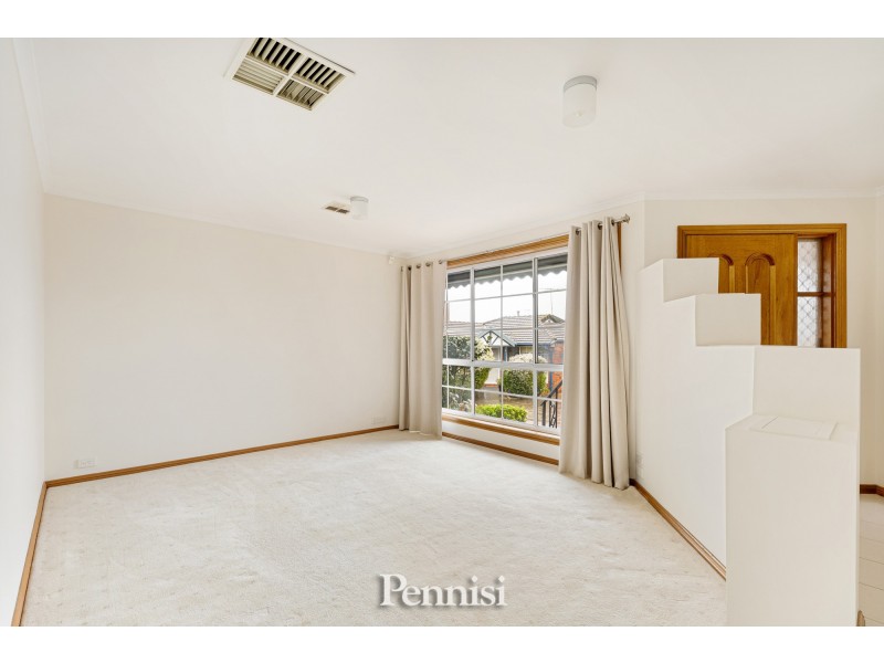 2/11 Jessie Street, Oak Park VIC 3046