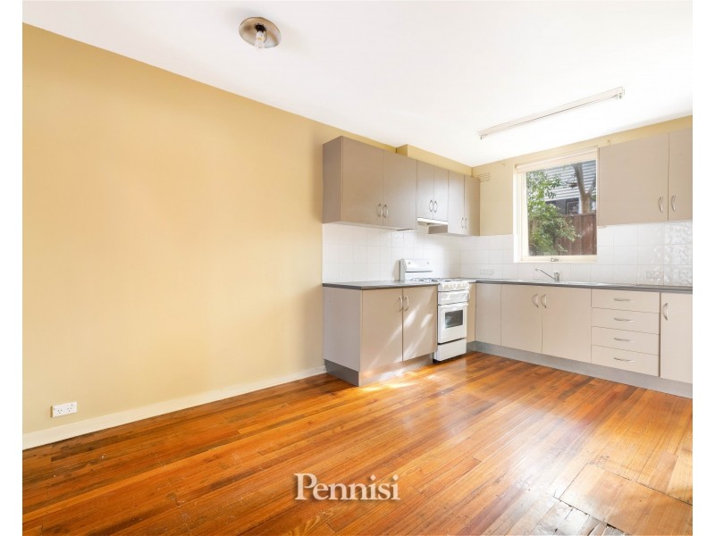 4/10 Tweedside Street, Essendon VIC 3040