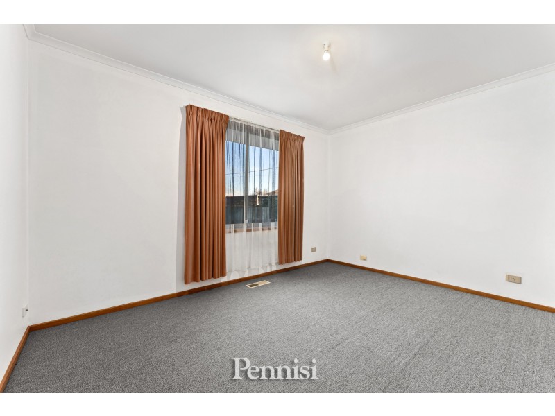 2/9 Graves Street, Essendon VIC 3040