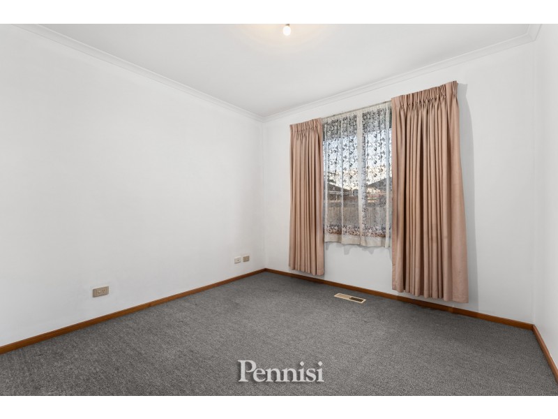 2/9 Graves Street, Essendon VIC 3040