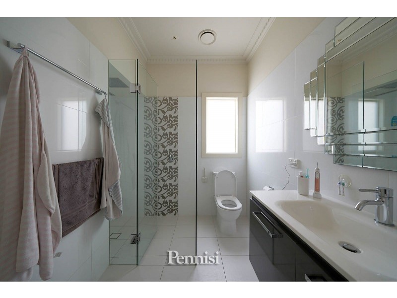 9 Hamilton Street, Niddrie VIC 3042