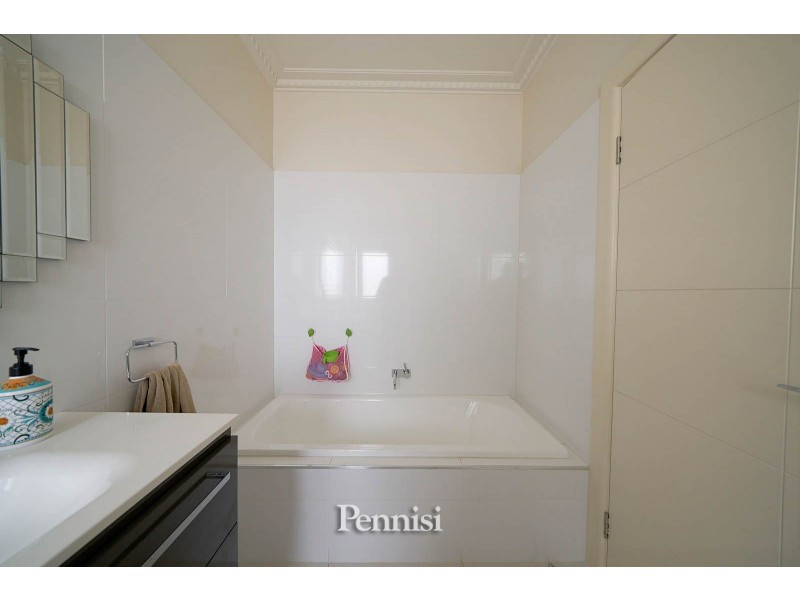 9 Hamilton Street, Niddrie VIC 3042