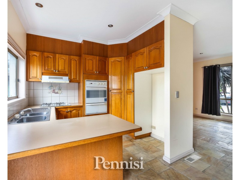 2/22 Ethel Street, Oak Park VIC 3046