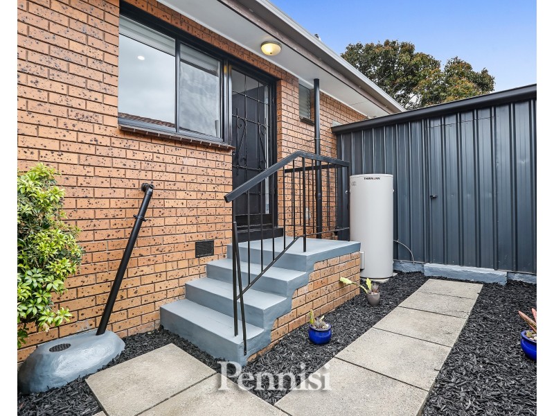 1/67 Hoffmans Road, Niddrie VIC 3042