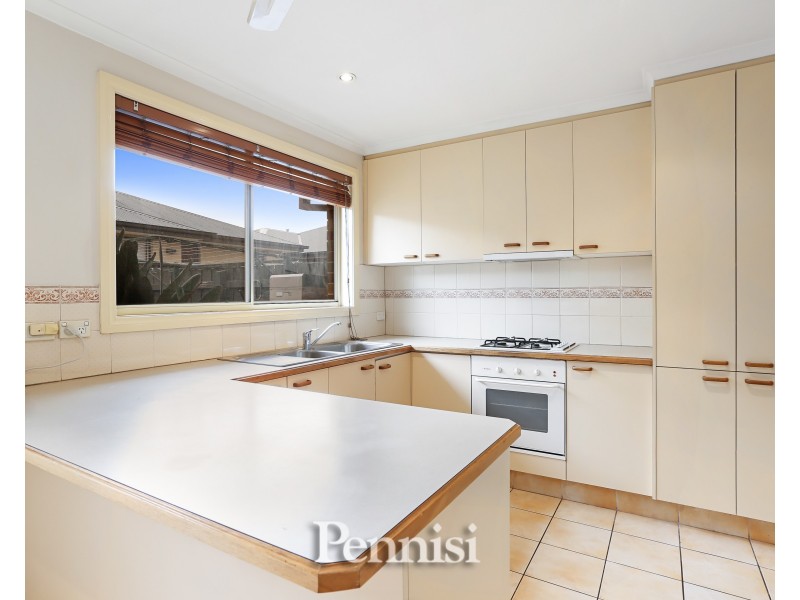 1/12 Coniston Avenue, Airport West VIC 3042
