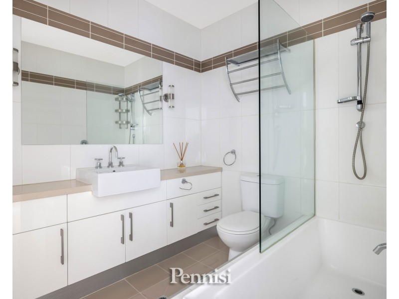 4/947 Mount Alexander Road, Essendon VIC 3040