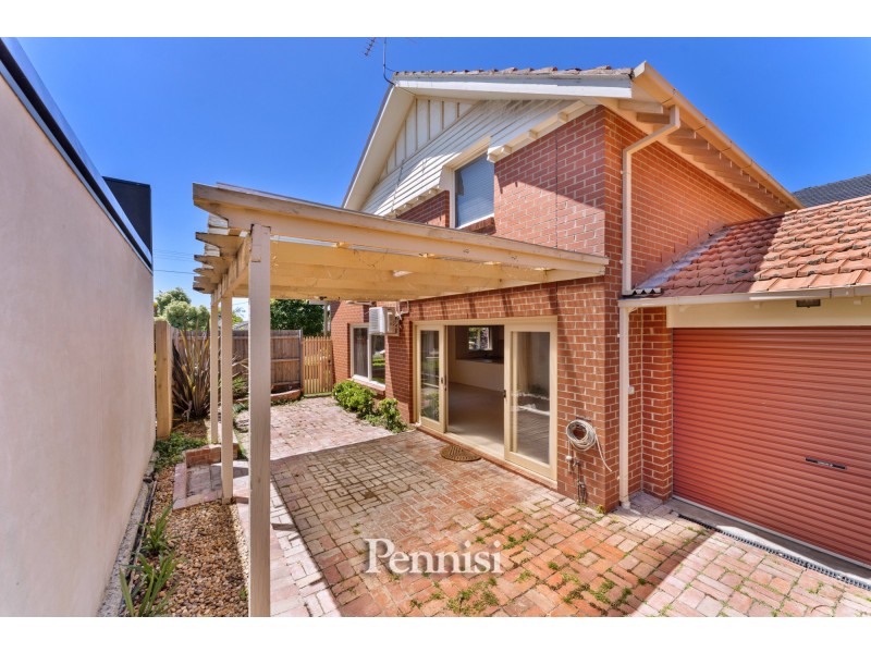 1/15 Balmoral Street, Essendon VIC 3040