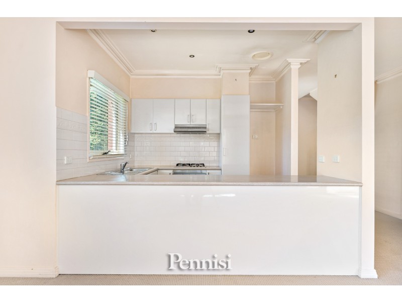 1/15 Balmoral Street, Essendon VIC 3040