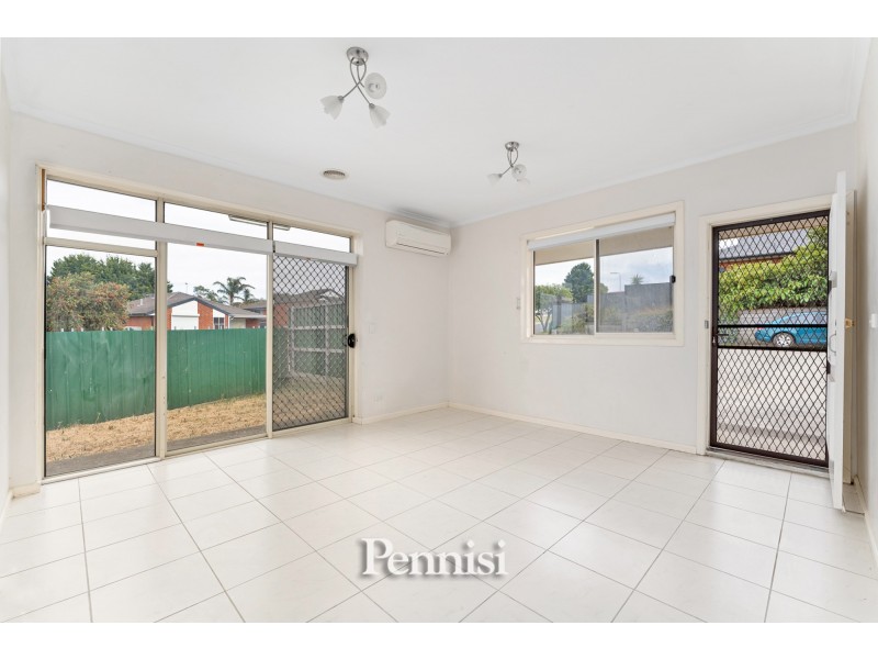 2/2 Leatherwood Grove, Meadow Heights VIC 3048